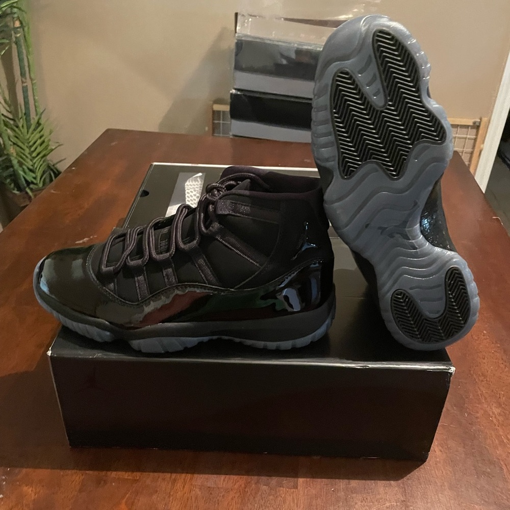Jordan 11 “Cap and Gown”